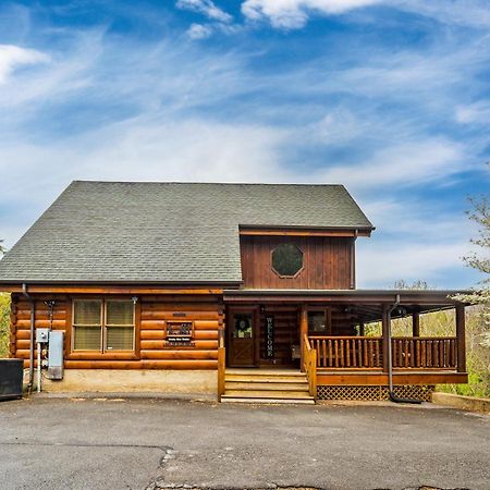 2-Bedroom Cabin With 2 Master Suites, Loft, Half-Bath And Hot Tub In A Serene Resort Setting Sevierville Extérieur photo