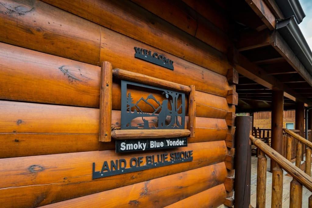 2-Bedroom Cabin With 2 Master Suites, Loft, Half-Bath And Hot Tub In A Serene Resort Setting Sevierville Extérieur photo