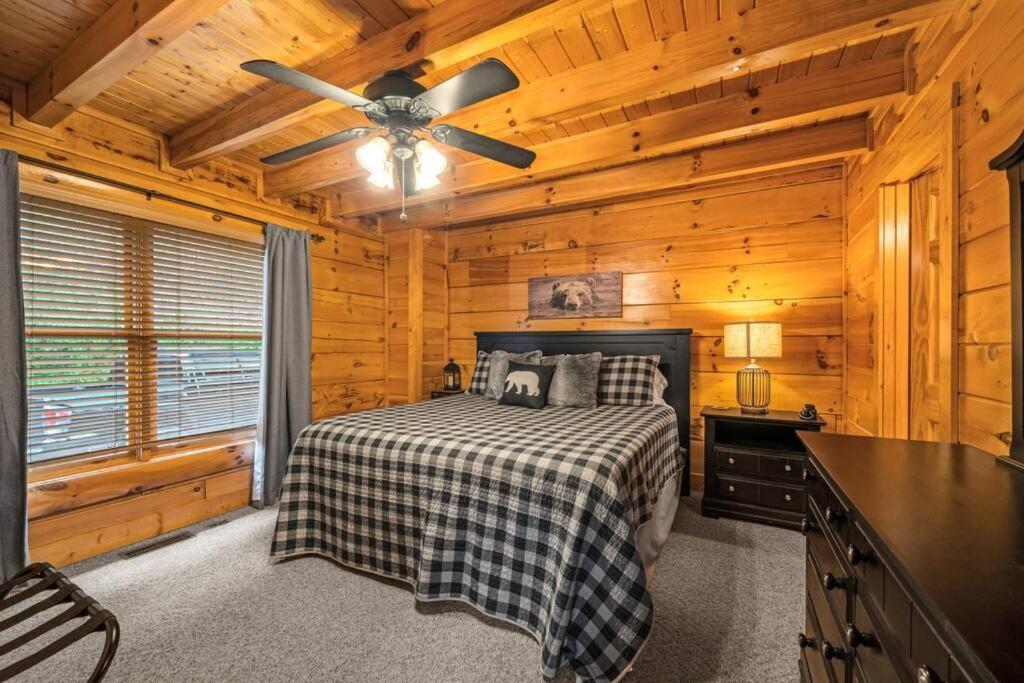 2-Bedroom Cabin With 2 Master Suites, Loft, Half-Bath And Hot Tub In A Serene Resort Setting Sevierville Extérieur photo