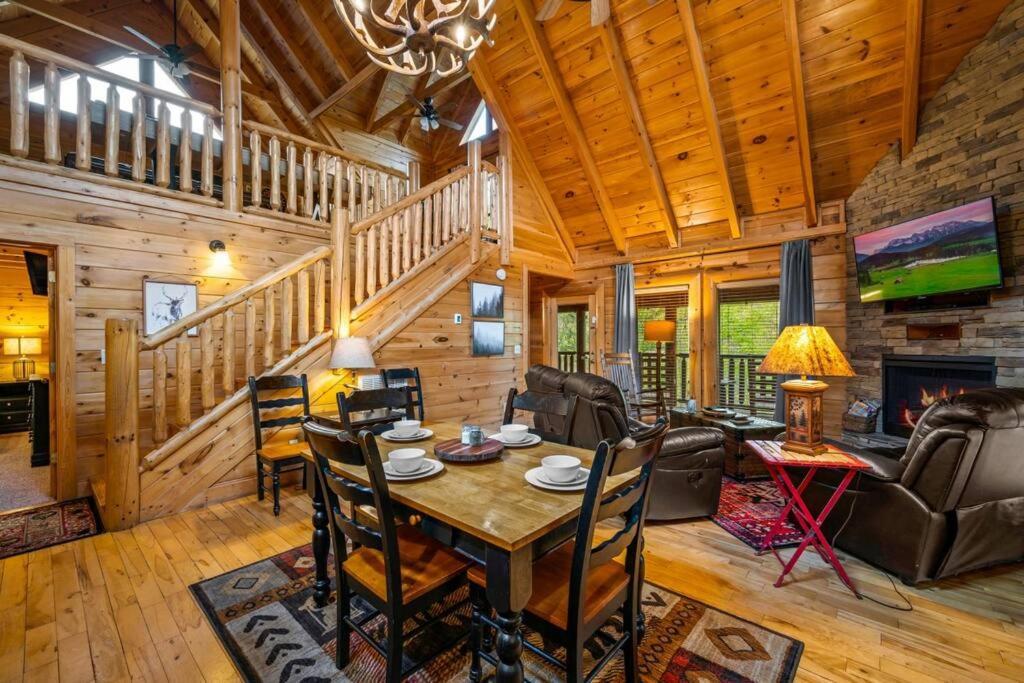 2-Bedroom Cabin With 2 Master Suites, Loft, Half-Bath And Hot Tub In A Serene Resort Setting Sevierville Extérieur photo